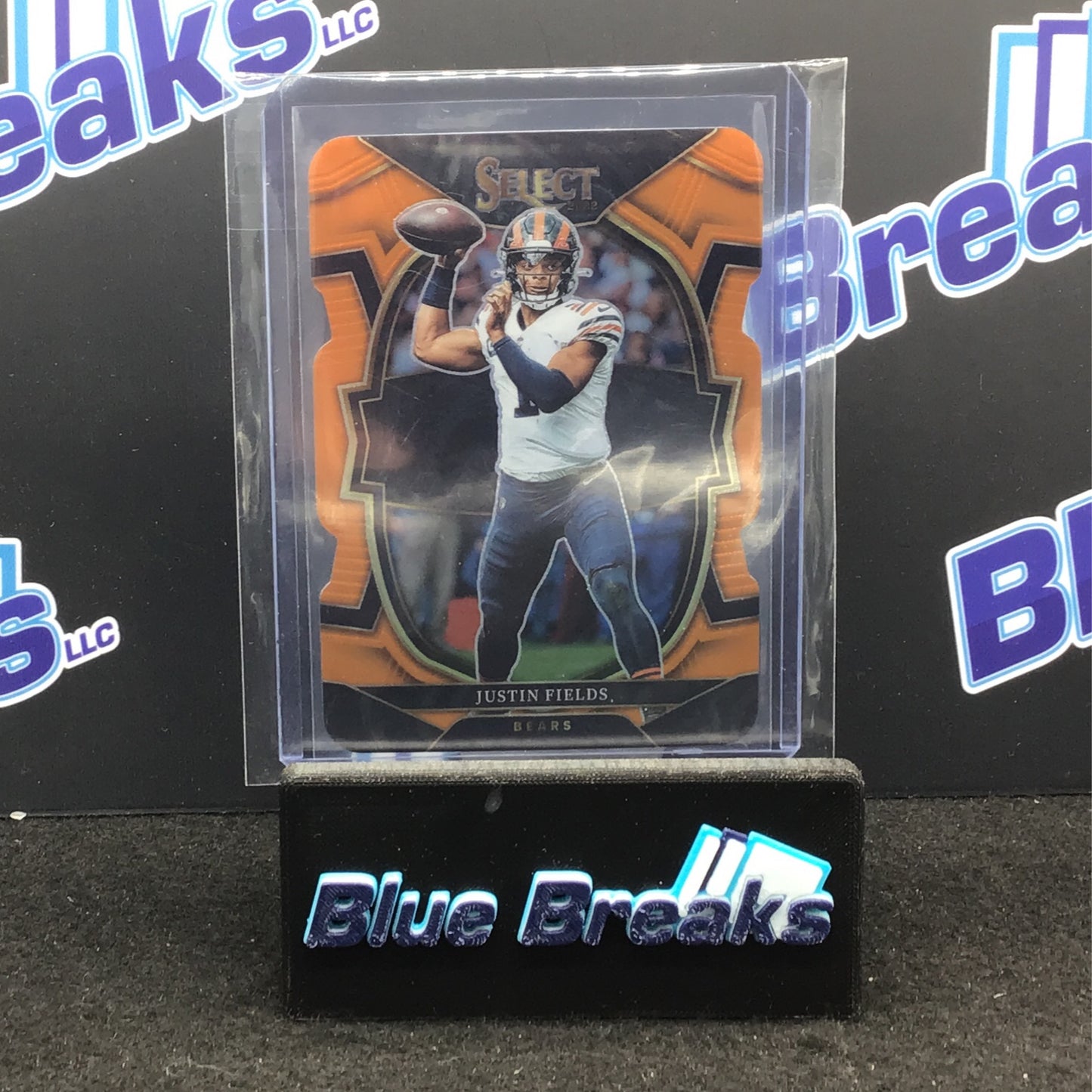 2022 Panini Select - Justin Fields - Concourse - Orange - Die Cut - 130/199 - Chicago Bears