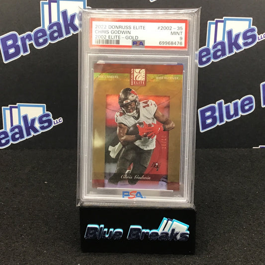 2022 Panini Donruss Elite 2002 Elite Gold Chris Godwin #2002-35 PSA 9 Buccaneers