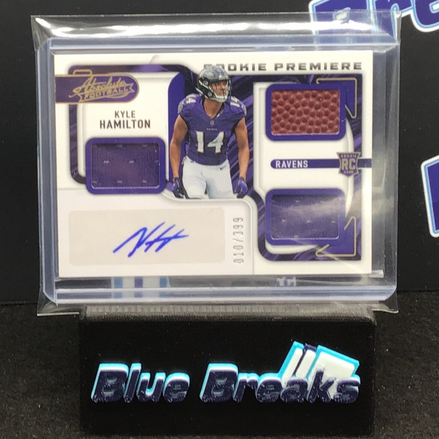 2022 Panini Absolute Rookie Premiere Kyle Hamilton auto triple relic 010/399 #211 Ravens
